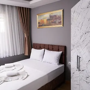 https://pequena-casa-apart.istanbul-turkeyhotels.com
